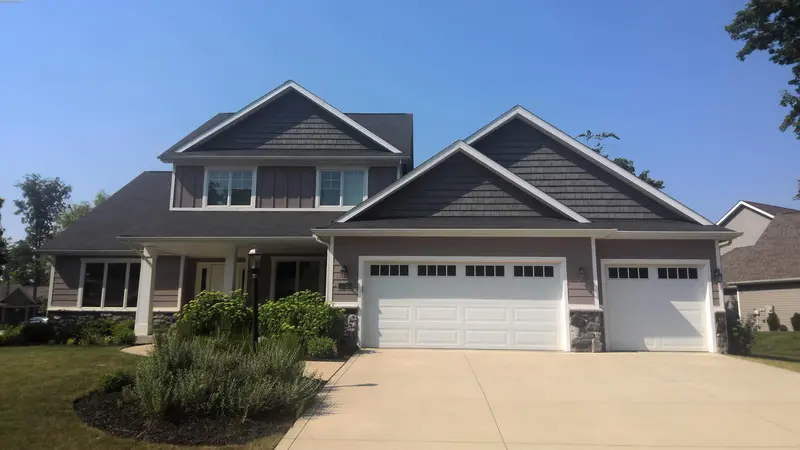 Property photo: 11597 AZBURY BLVD