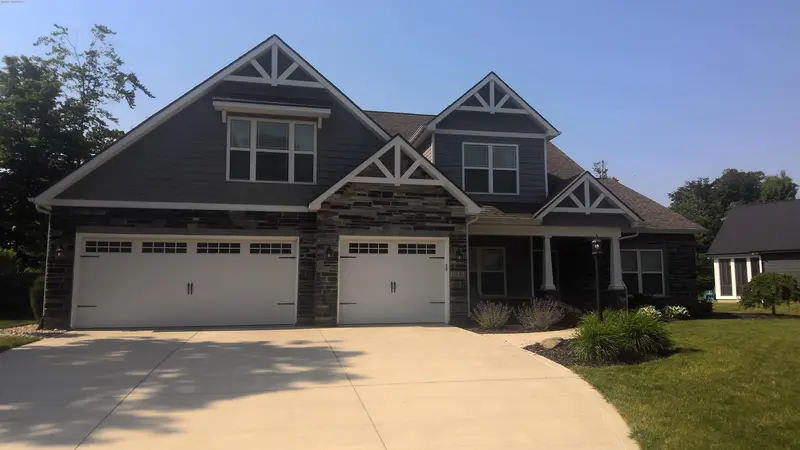 Property photo: 11641 AZBURY BLVD