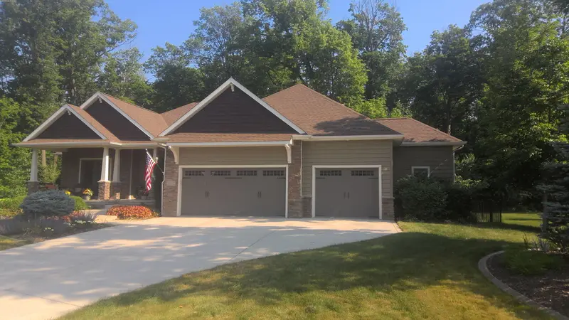 Property photo: 11652 AZBURY BLVD