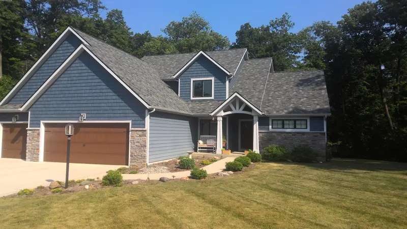 Property photo: 11656 AZBURY BLVD