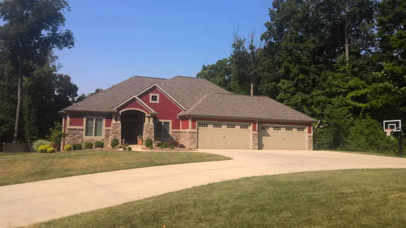 Property photo: 11668 AZBURY BLVD