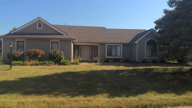 Property photo: 11924 EAGLE CREEK CV