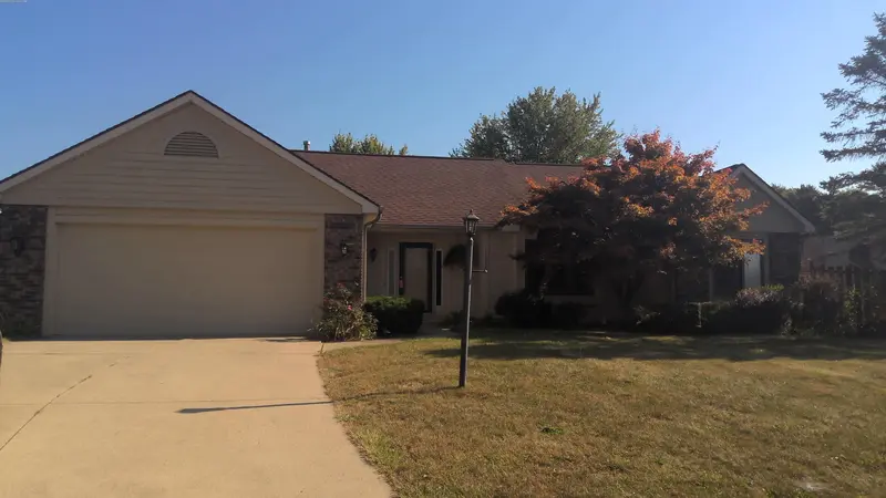 Property photo: 11930 EAGLE CREEK CV