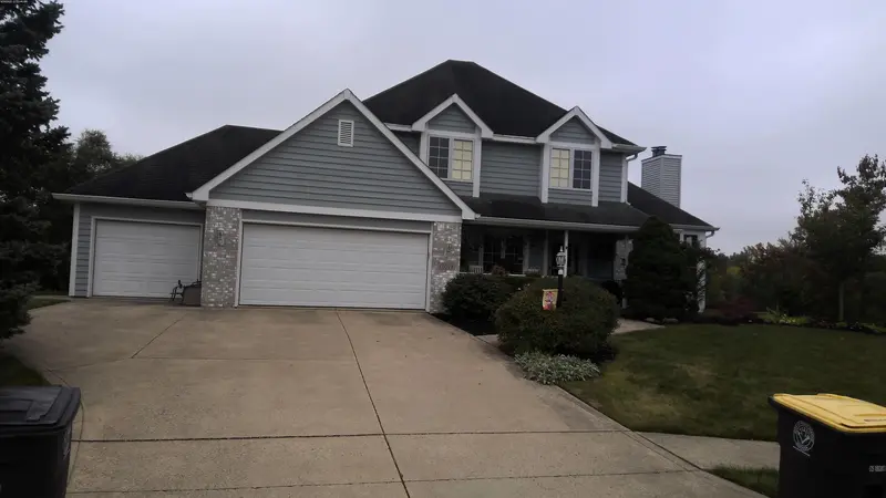 Property photo: 12019 WATERSIDE CT