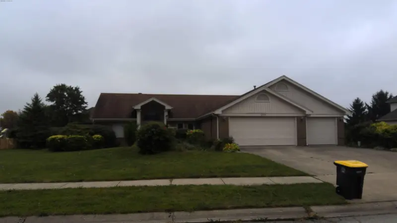 Property photo: 12117 EAGLE CREEK PL