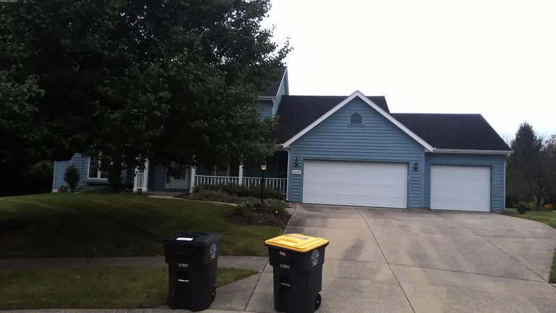 Property photo: 12233 WATERSIDE CT