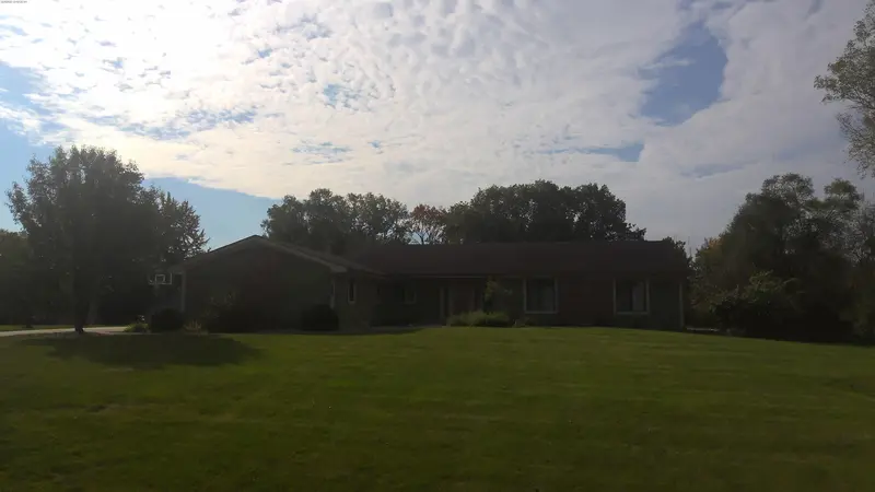 Property photo: 12421 GLEN LAKE DR