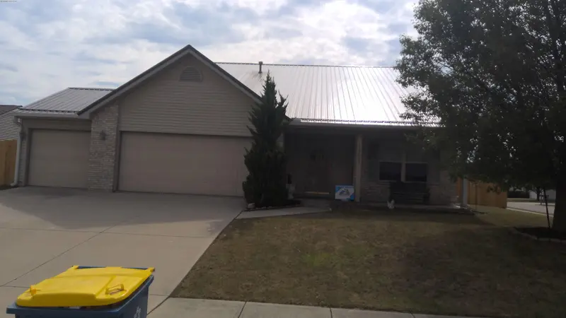 Property photo: 12621 IVANHOE LN