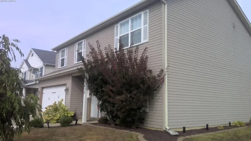 Property photo: 12812 BRAVEHEART DR