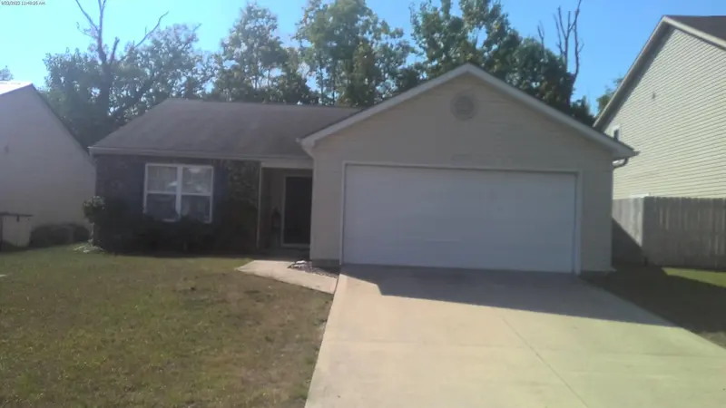 Property photo: 12815 BRAVEHEART DR