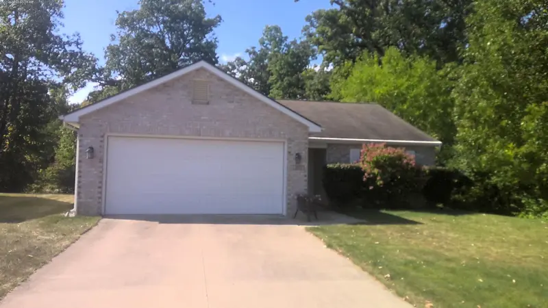 Property photo: 12831 BRAVEHEART DR