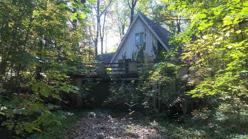 Property photo: 13025 BROOKRIDGE DR