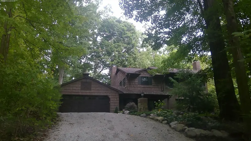 Property photo: 13026 BROOKRIDGE DR