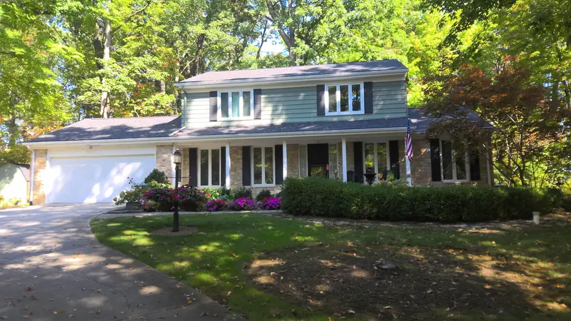 Property photo: 13106 RAVINE TRL