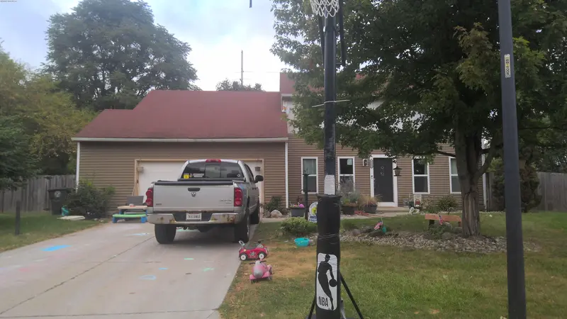 Property photo: 4204 HOLLY TREE PL