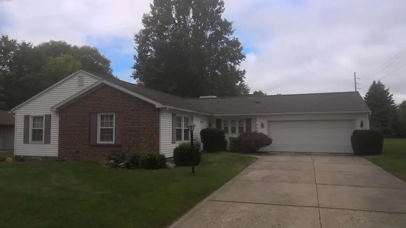 Property photo: 4220 ABOITE LAKE DR