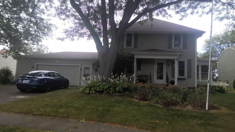 Property photo: 4228 HOLLY TREE PL