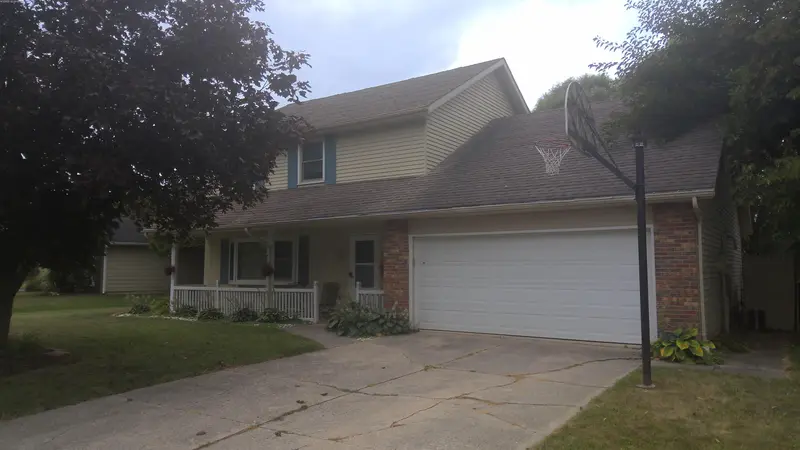 Property photo: 4302 ABOITE LAKE DR