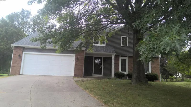 Property photo: 4303 LOCUST SPRING PL