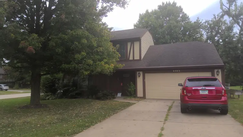 Property photo: 4305 ABOITE LAKE DR