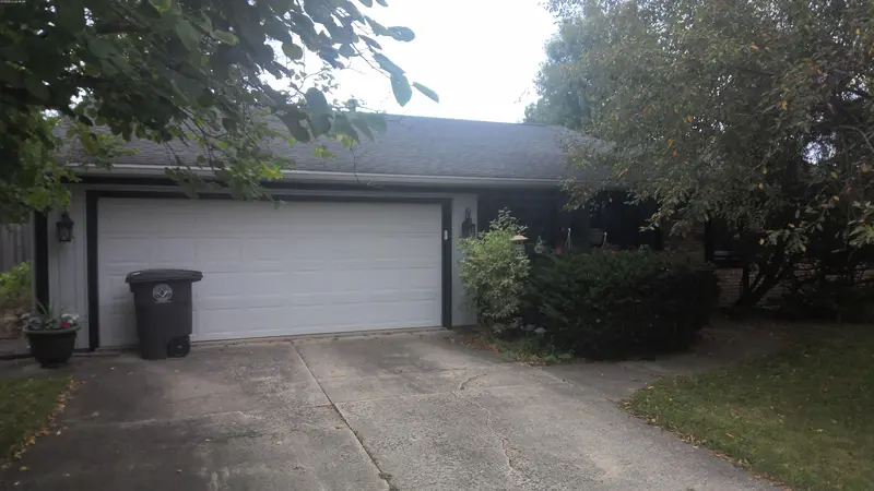 Property photo: 4318 ABOITE LAKE DR