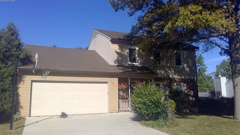 Property photo: 4324 ABOITE LAKE DR