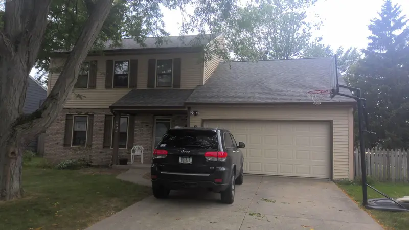 Property photo: 4332 ABOITE LAKE DR