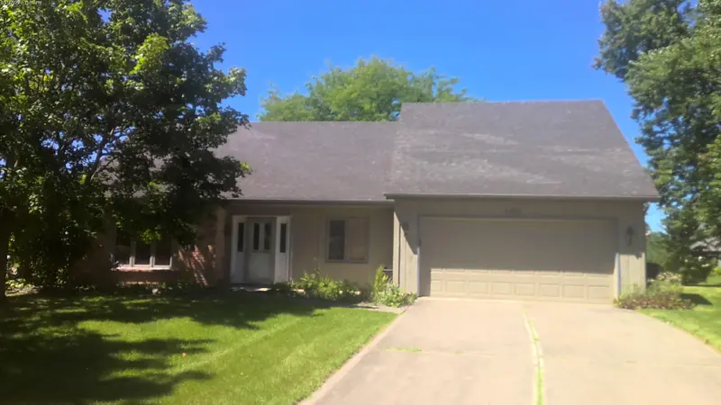 Property photo: 4406 LEEWARD CV