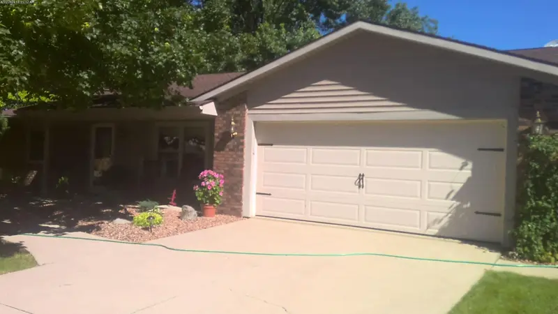 Property photo: 4407 ISLEVIEW CV