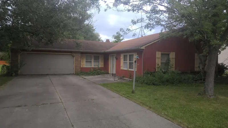 Property photo: 4416 ABOITE LAKE DR