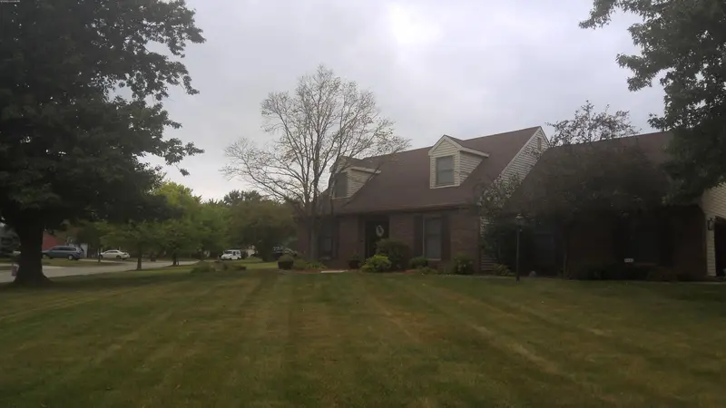 Property photo: 4435 ABOITE LAKE DR