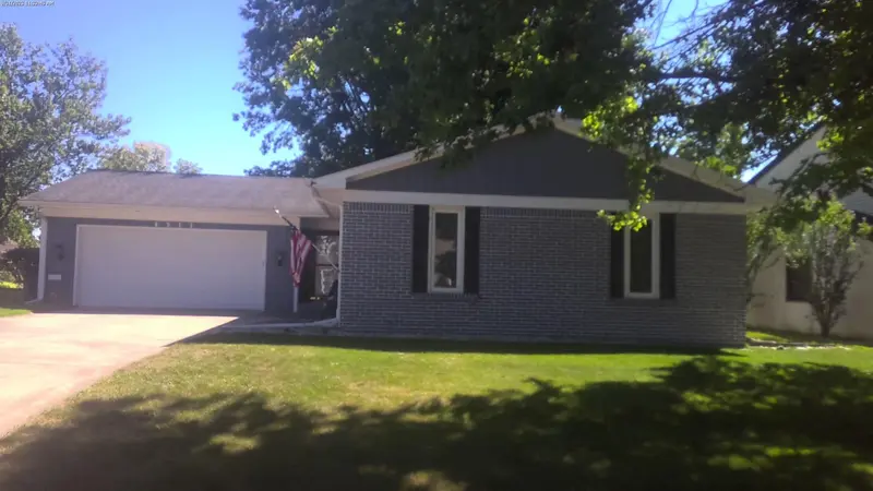 Property photo: 4511 ISLEVIEW CV