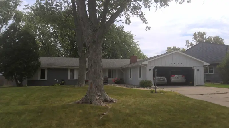 Property photo: 4527 MIRROR LIGHT PL