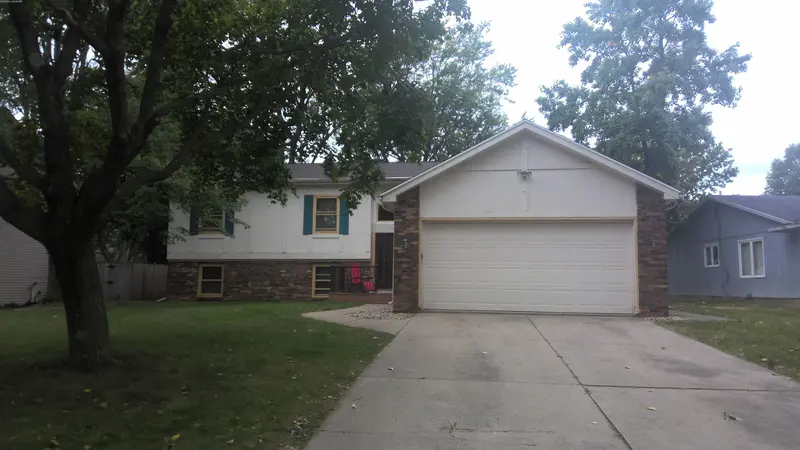 Property photo: 4528 ABOITE LAKE DR