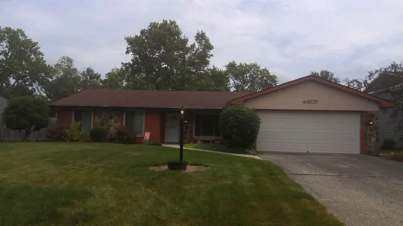 Property photo: 4607 MIRROR LIGHT PL