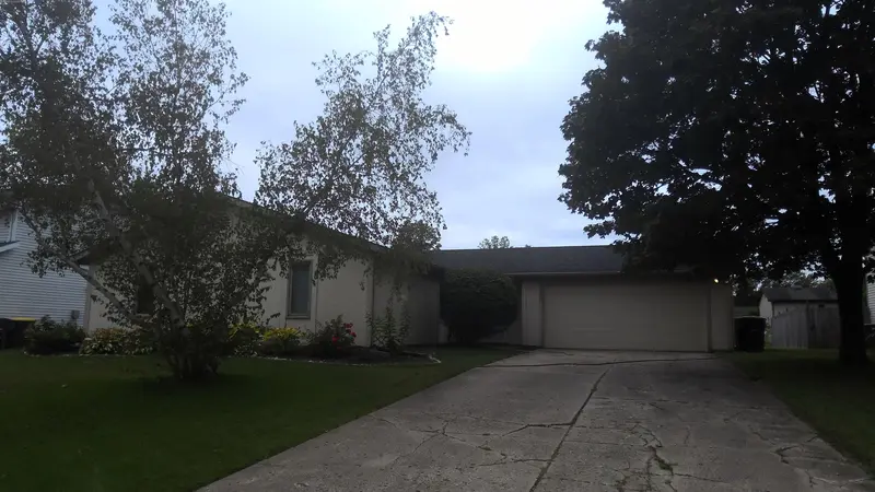 Property photo: 4630 ABOITE LAKE DR