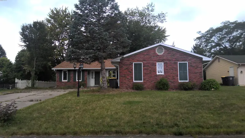 Property photo: 4630 BLUE WATER CT