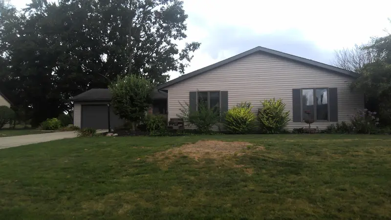 Property photo: 4630 WILLIAMSBURG CT