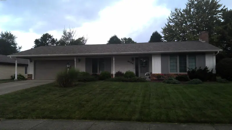 Property photo: 4704 BLUE WATER CT