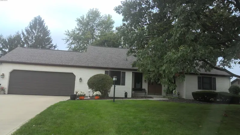 Property photo: 4714 WILLIAMSBURG CT