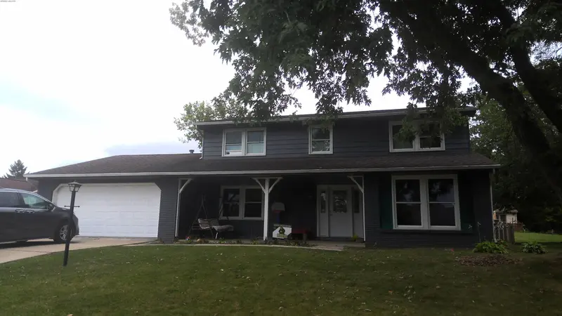 Property photo: 4727 ABOITE LAKE DR