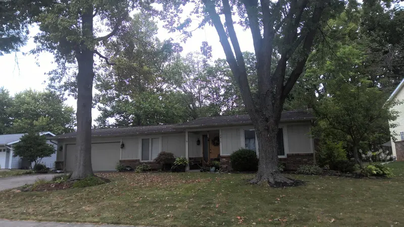 Property photo: 4817 ABOITE LAKE DR