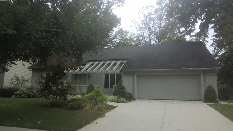 Property photo: 4818 WEATHERSIDE RUN