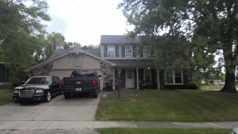 Property photo: 4829 WILLIAMSBURG DR