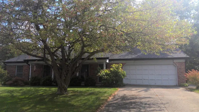 Property photo: 5011 BINFORD LN