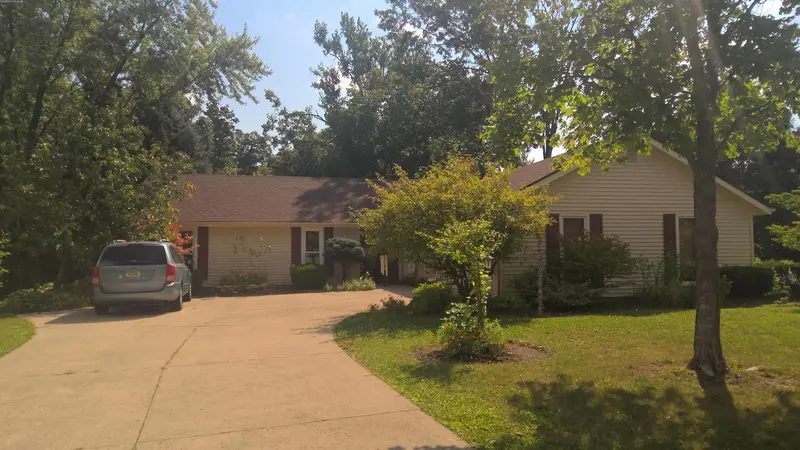 Property photo: 5017 BINFORD LN