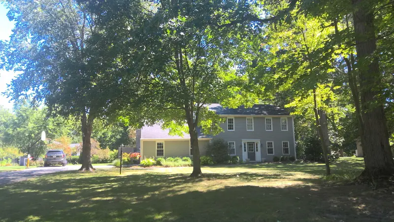 Property photo: 5119 SHERINGTON RD