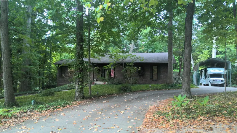 Property photo: 5128 LAREKIT LN