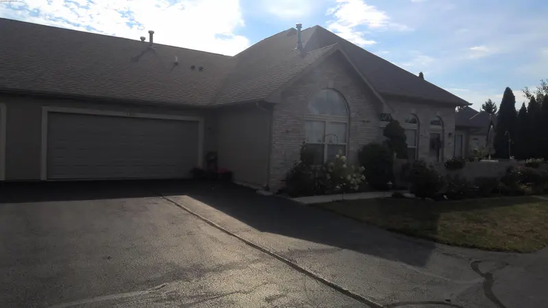 Property photo: 5204 COVENTRY LN