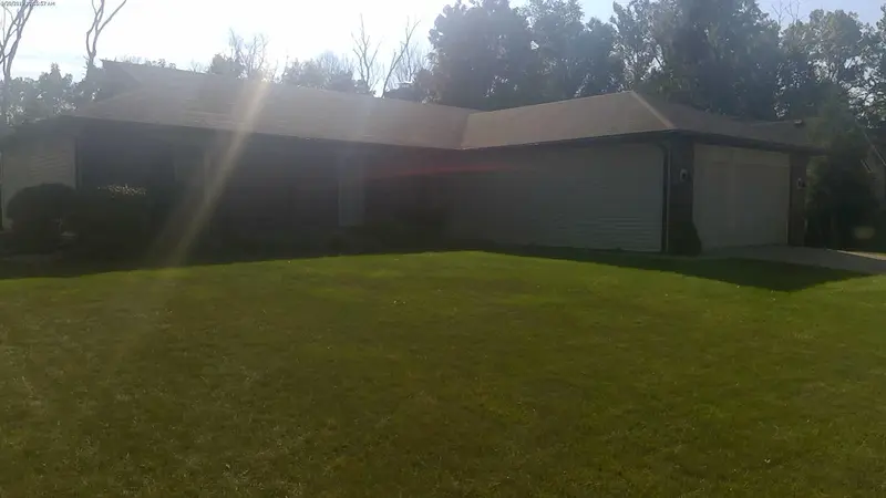 Property photo: 5213 BINFORD LN